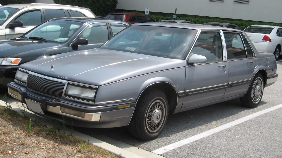 1990-91_Buick_LeSabre.jpg